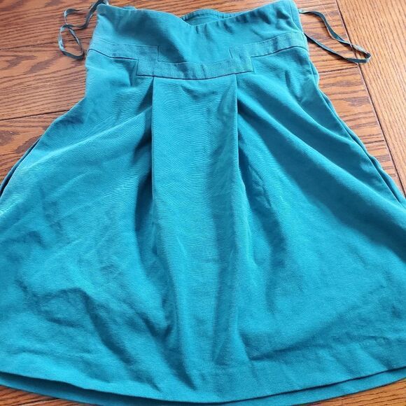 Diane von furstenburg green pleated skirt Sz 4 - Picture 1 of 4
